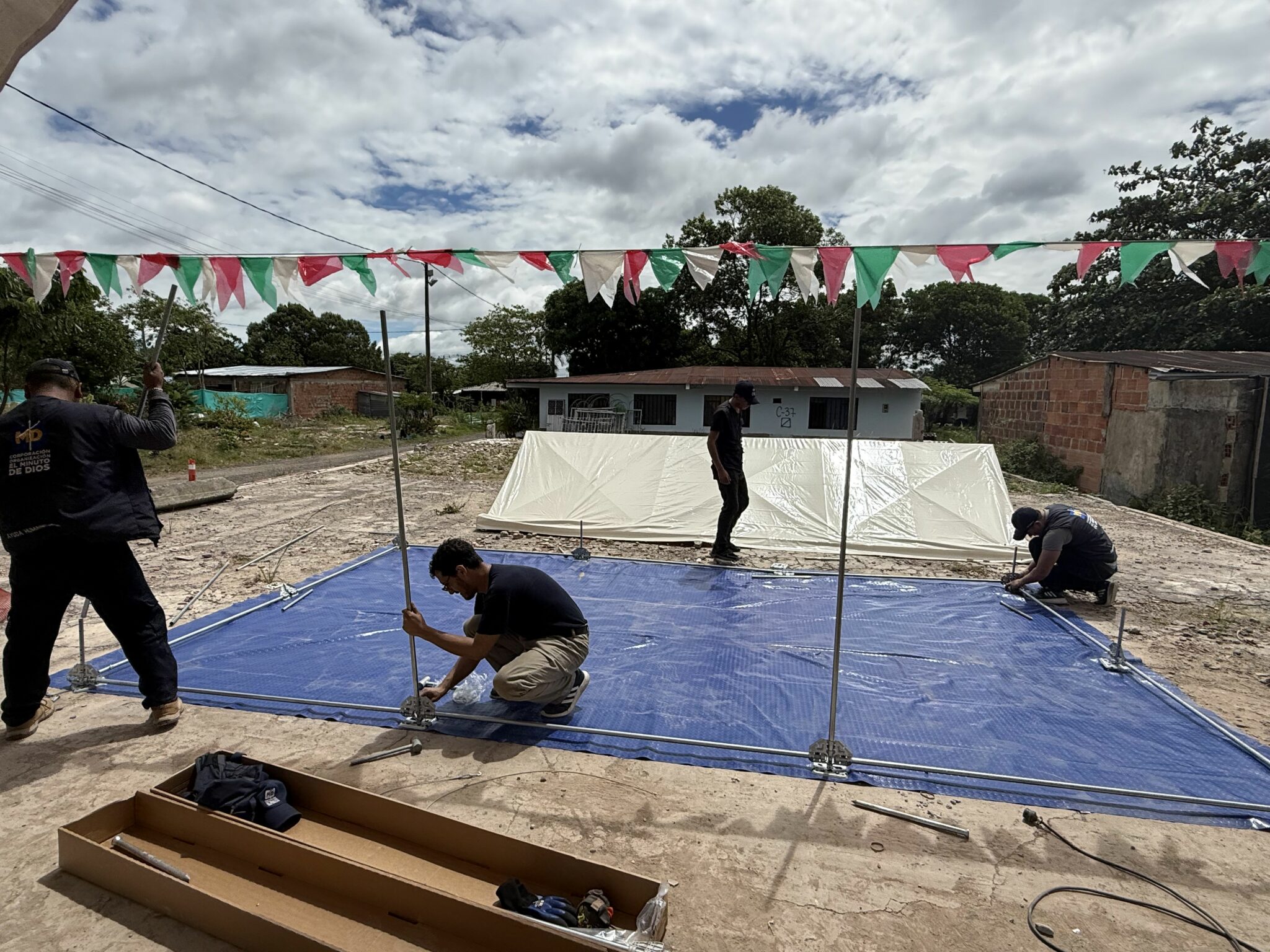 el minuto de dios at work